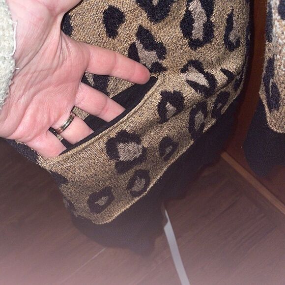 Ombré Cheetah 🐆 open front cardigan - Picture 5 of 10